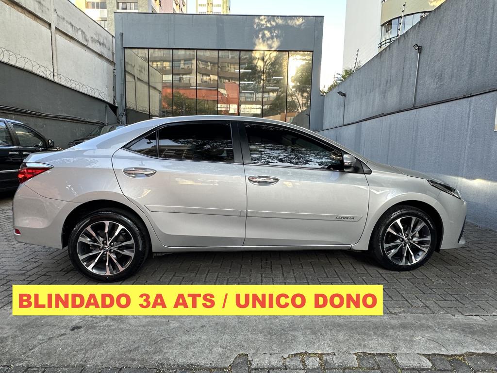 TOYOTA Corolla - Miniatura