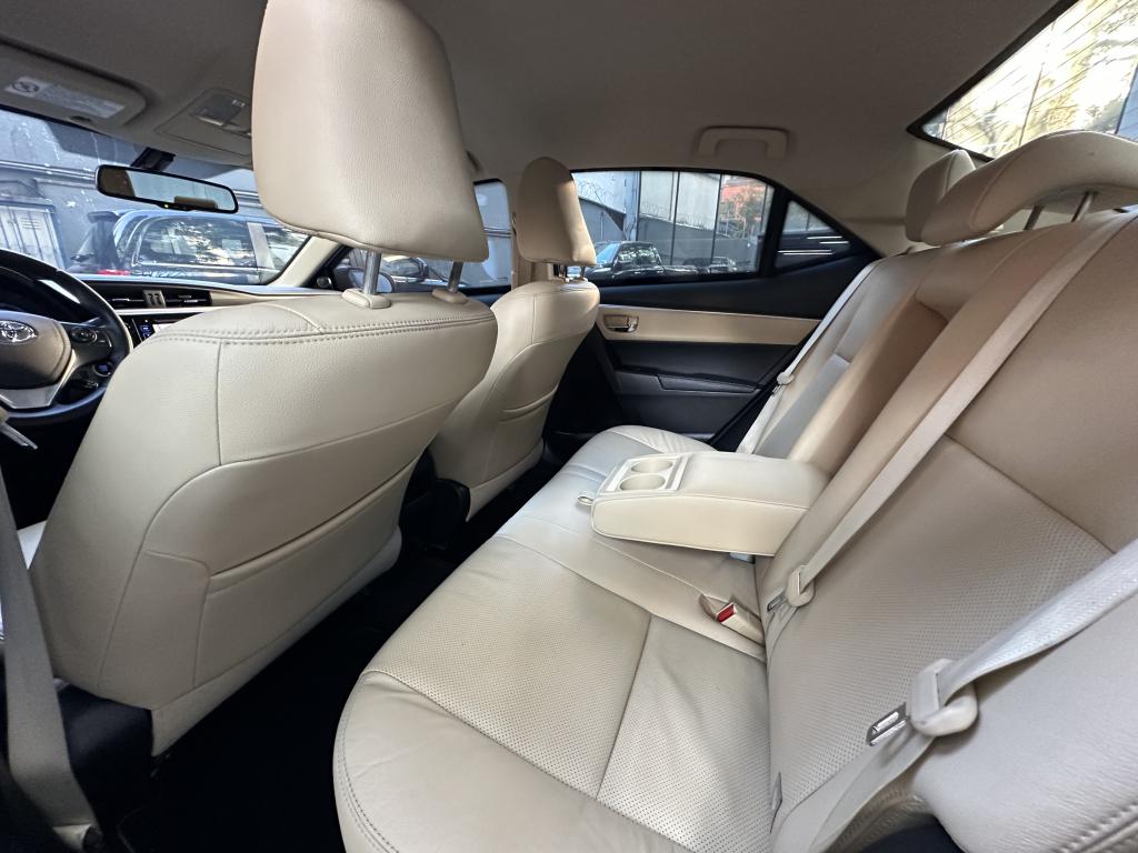 TOYOTA Corolla - Foto