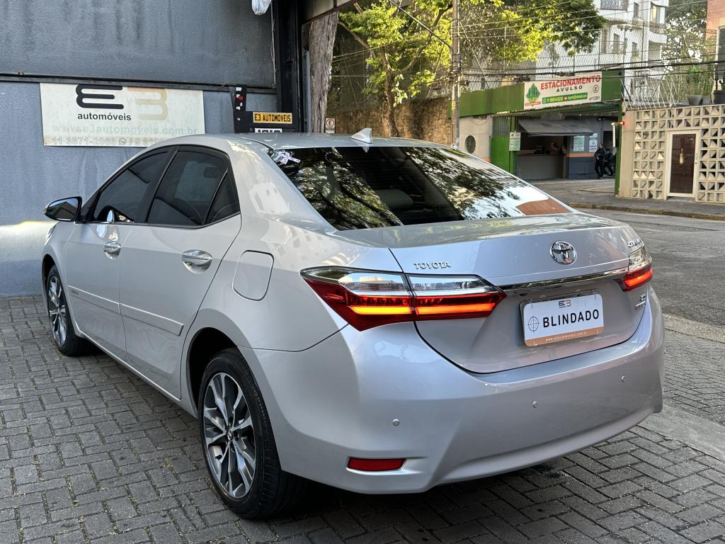 TOYOTA Corolla - Foto