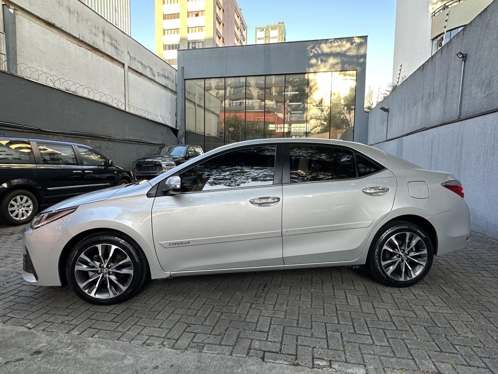 TOYOTA Corolla - Foto