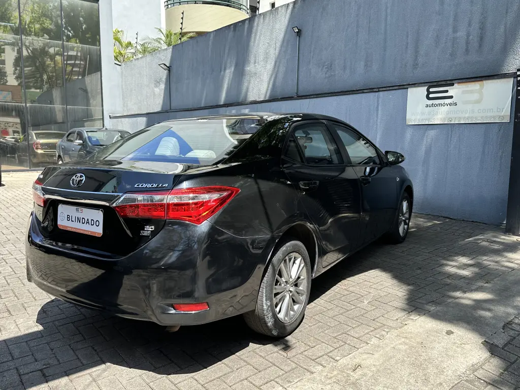 TOYOTA Corolla - Foto