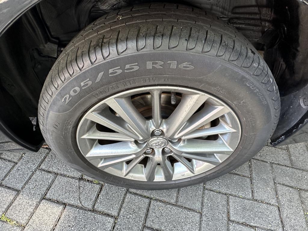 TOYOTA Corolla - Foto