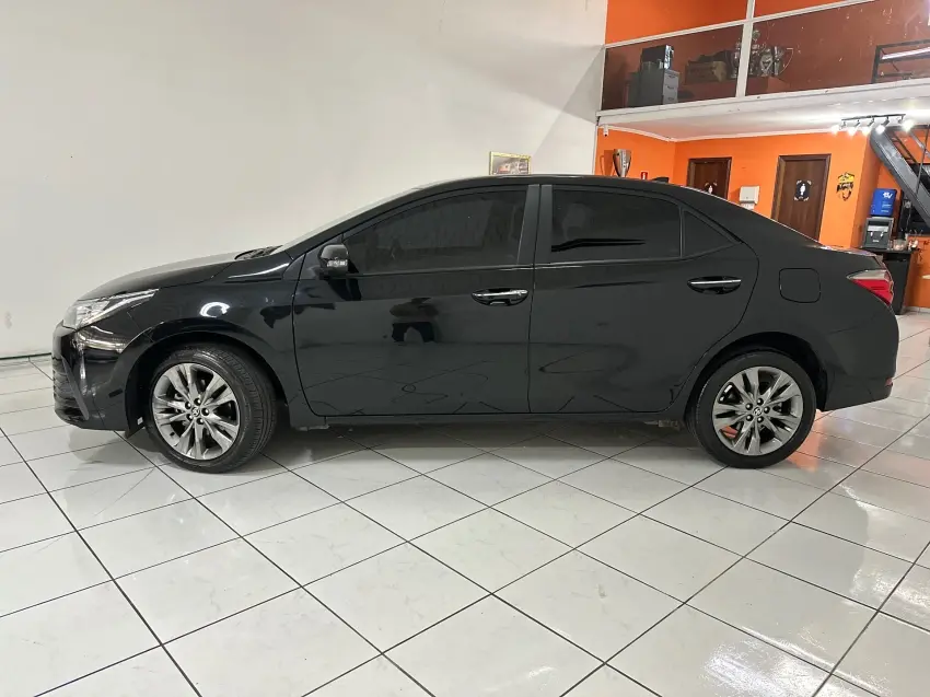 TOYOTA Corolla - Foto