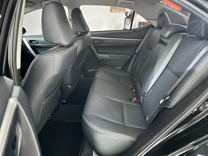 TOYOTA Corolla - Foto