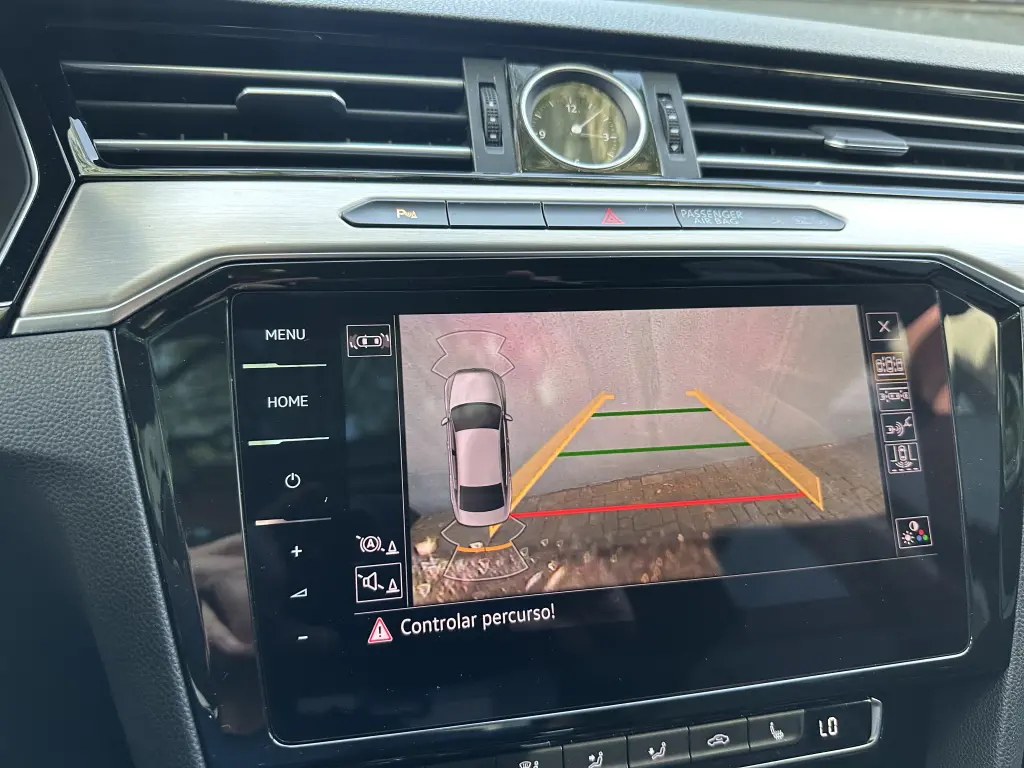 VOLKSWAGEN Passat - Miniatura