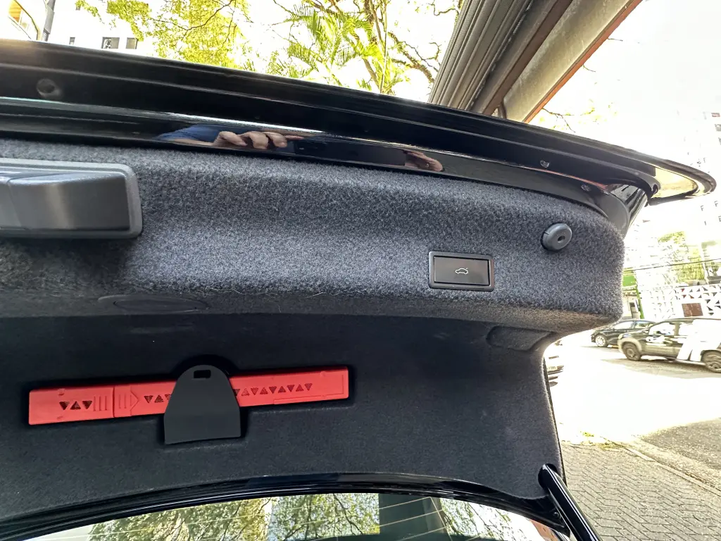 VOLKSWAGEN Passat - Miniatura