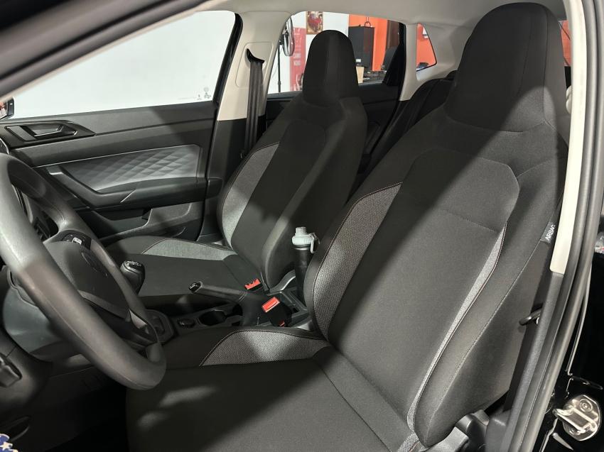 VOLKSWAGEN Polo Hatch - Foto