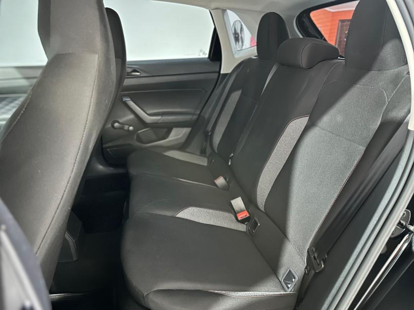 VOLKSWAGEN Polo Hatch - Foto