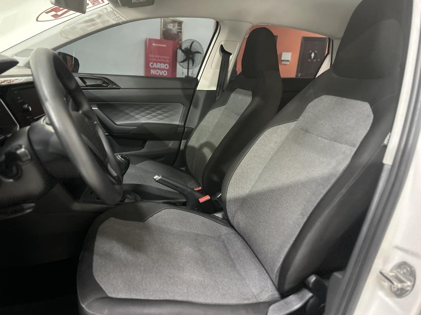 VOLKSWAGEN Polo Hatch - Foto