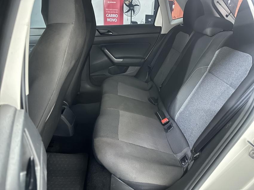 VOLKSWAGEN Polo Hatch - Foto