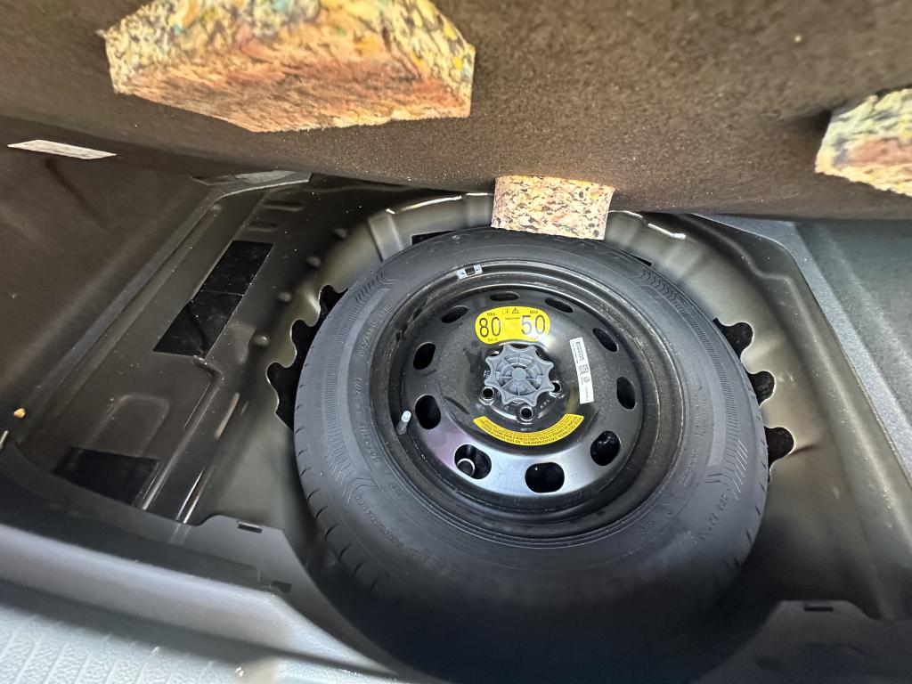 VOLKSWAGEN T-Cross - Foto