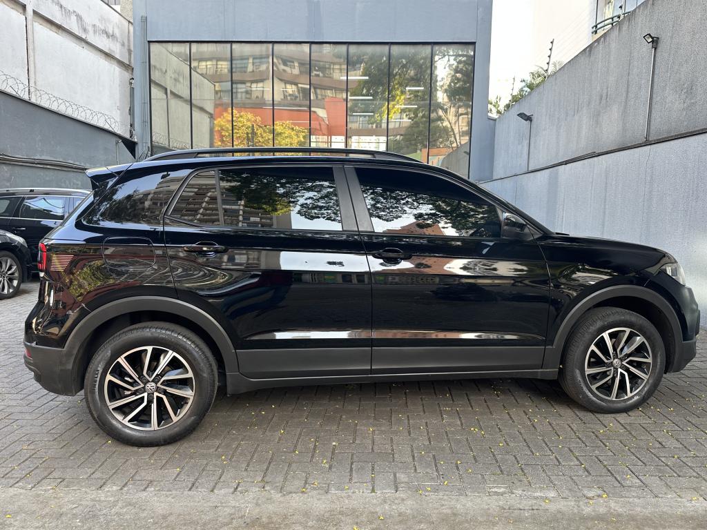 VOLKSWAGEN T-Cross - Foto
