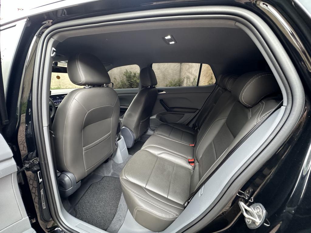 VOLKSWAGEN T-Cross - Foto