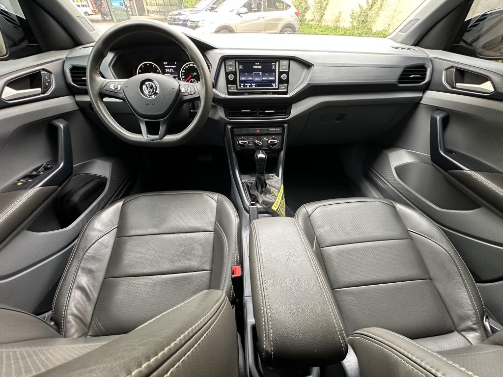 VOLKSWAGEN T-Cross - Foto