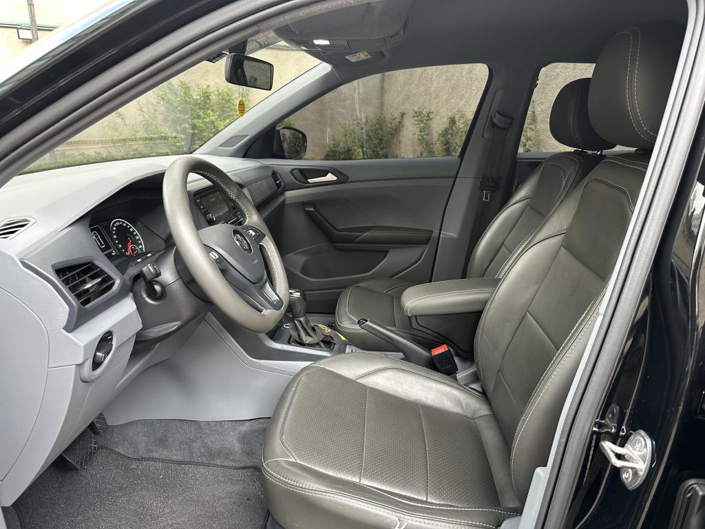 VOLKSWAGEN T-Cross - Foto