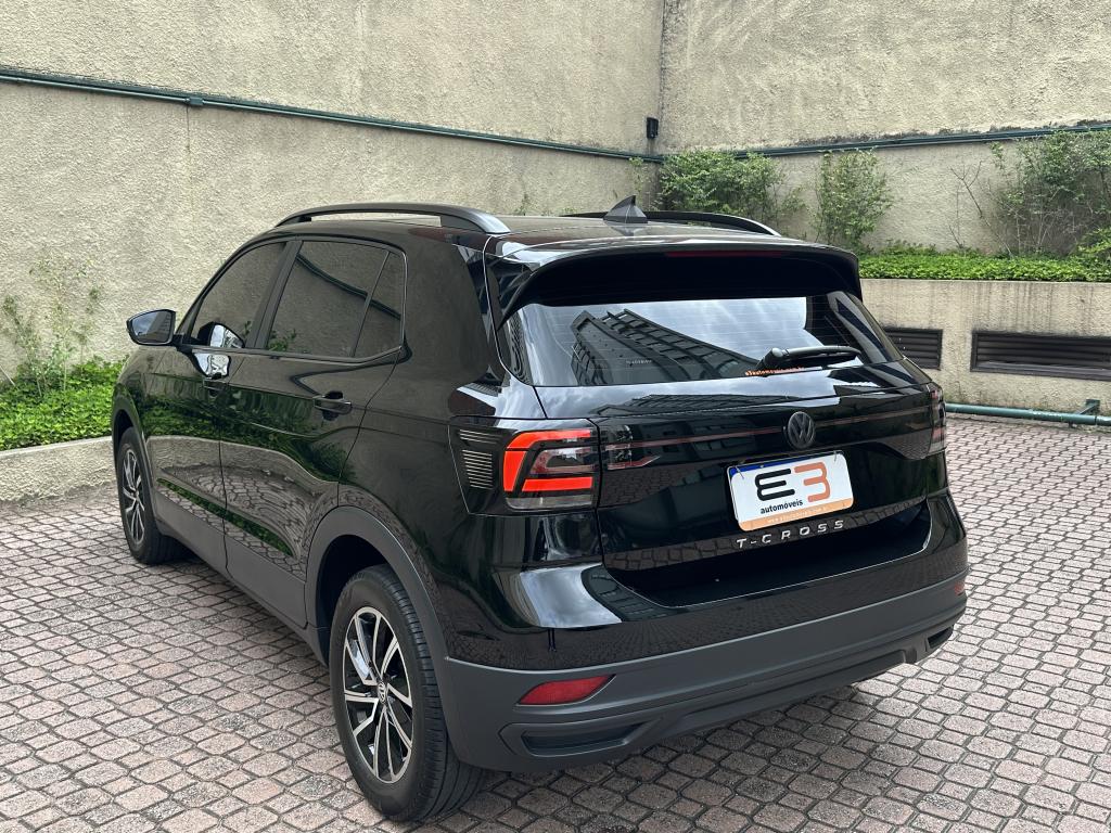 VOLKSWAGEN T-Cross - Foto