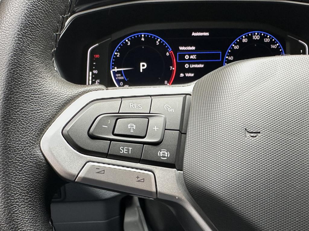 VOLKSWAGEN T-Cross - Foto