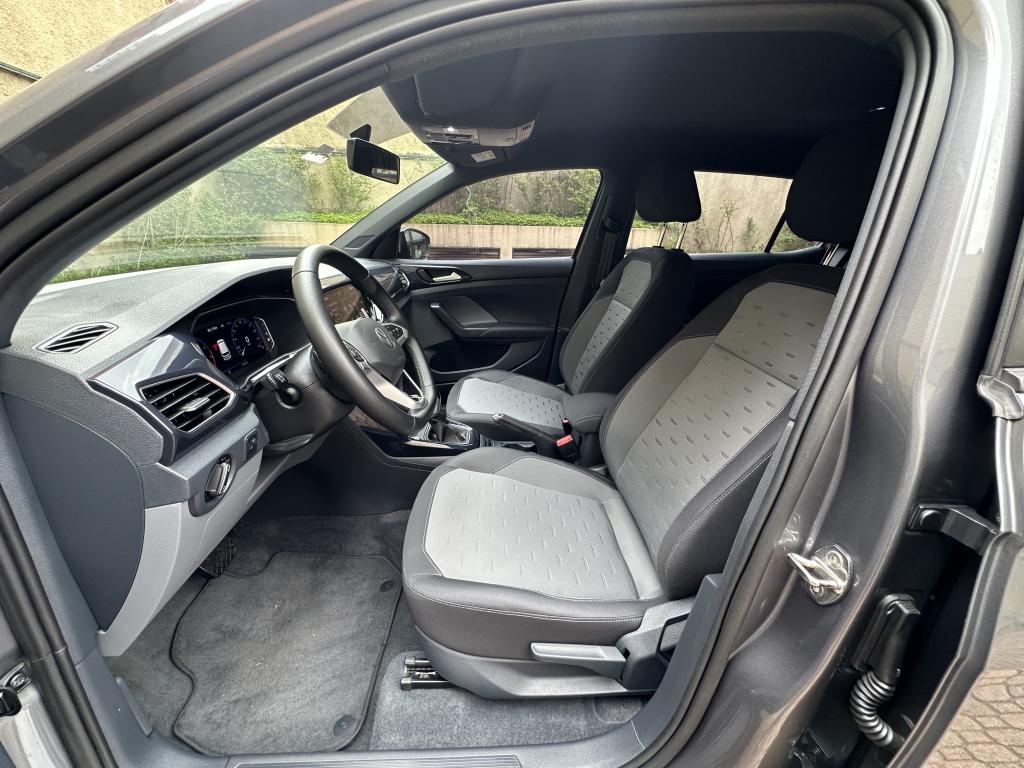 VOLKSWAGEN T-Cross - Foto