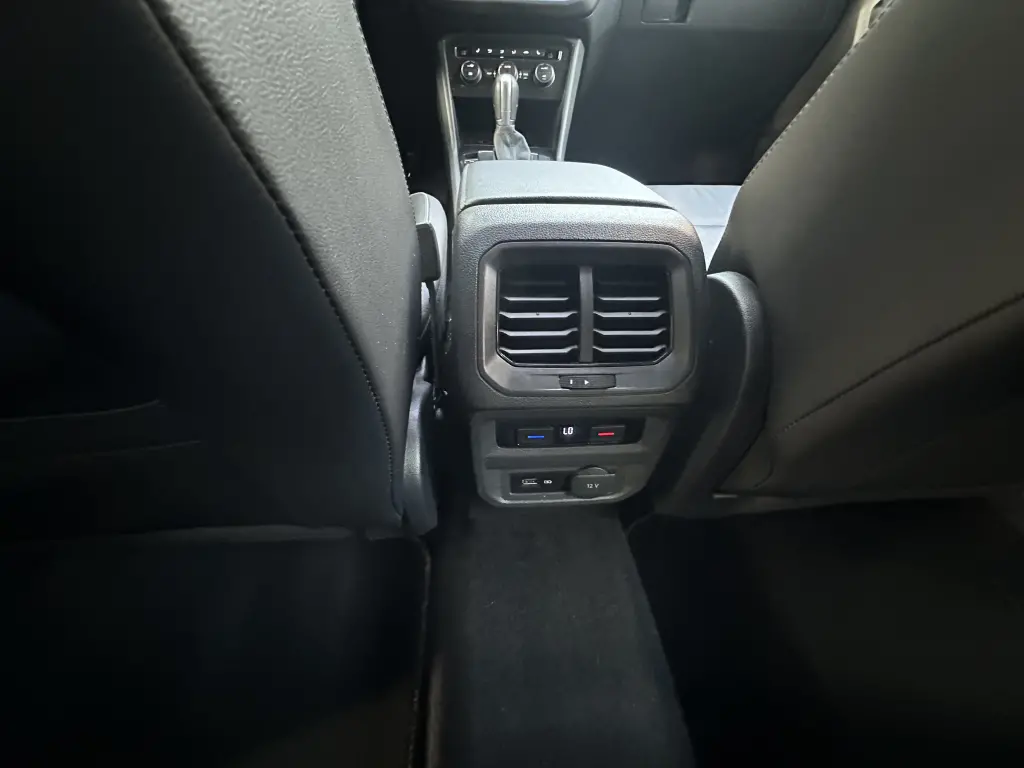 VOLKSWAGEN Tiguan - Foto