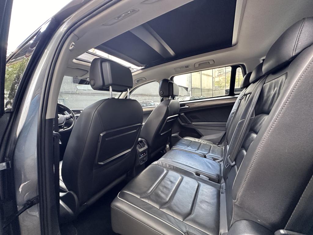 VOLKSWAGEN Tiguan - Foto