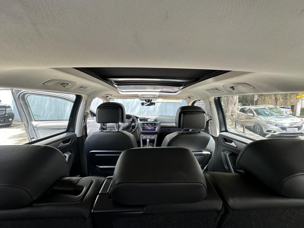 VOLKSWAGEN Tiguan - Foto