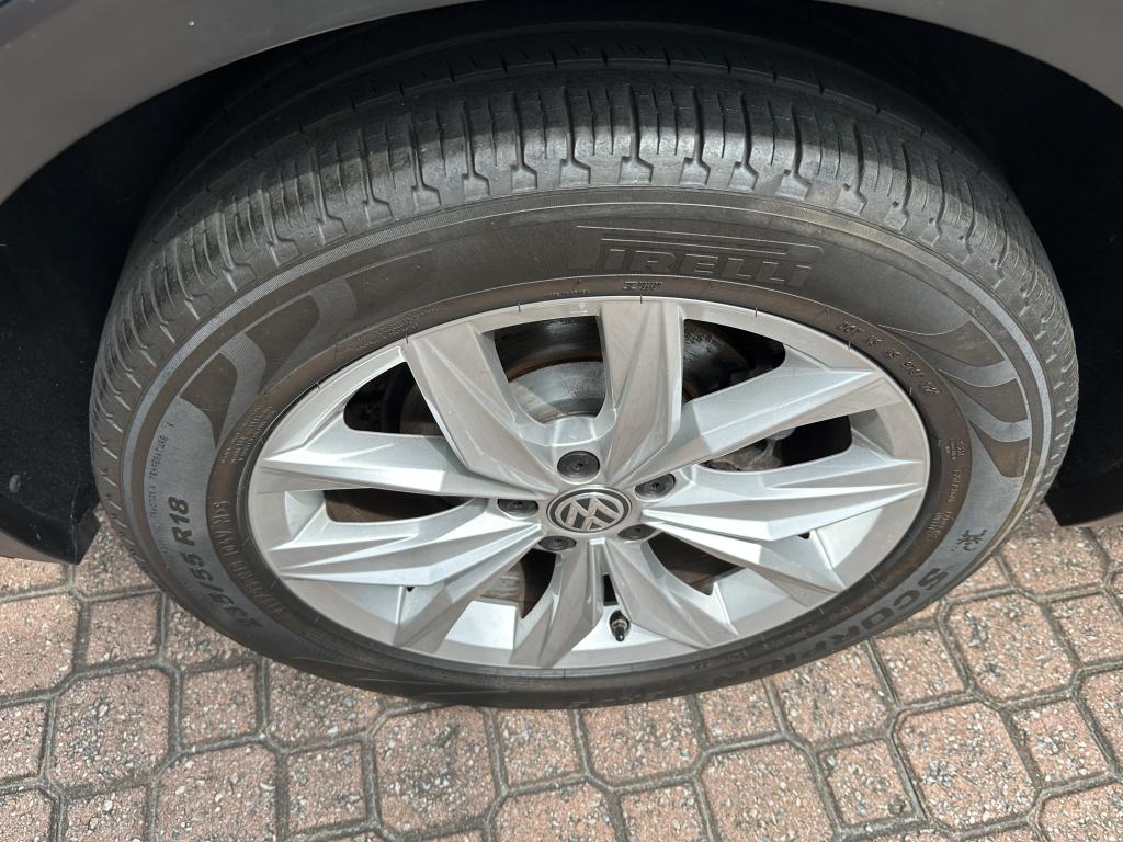 VOLKSWAGEN Tiguan - Foto
