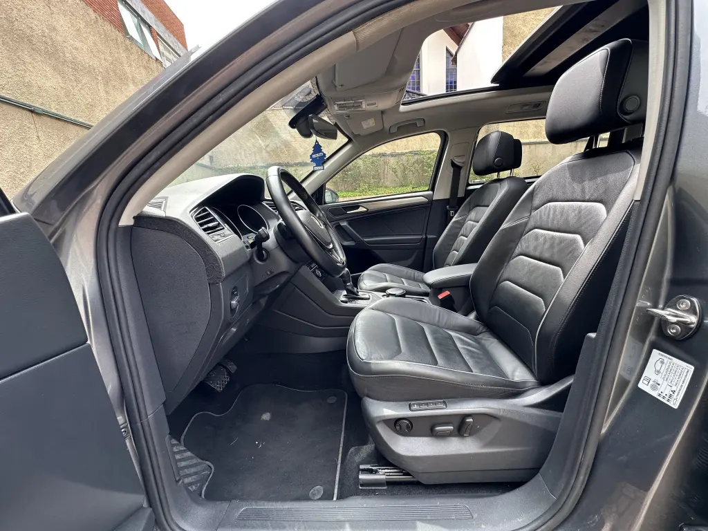 VOLKSWAGEN Tiguan - Foto