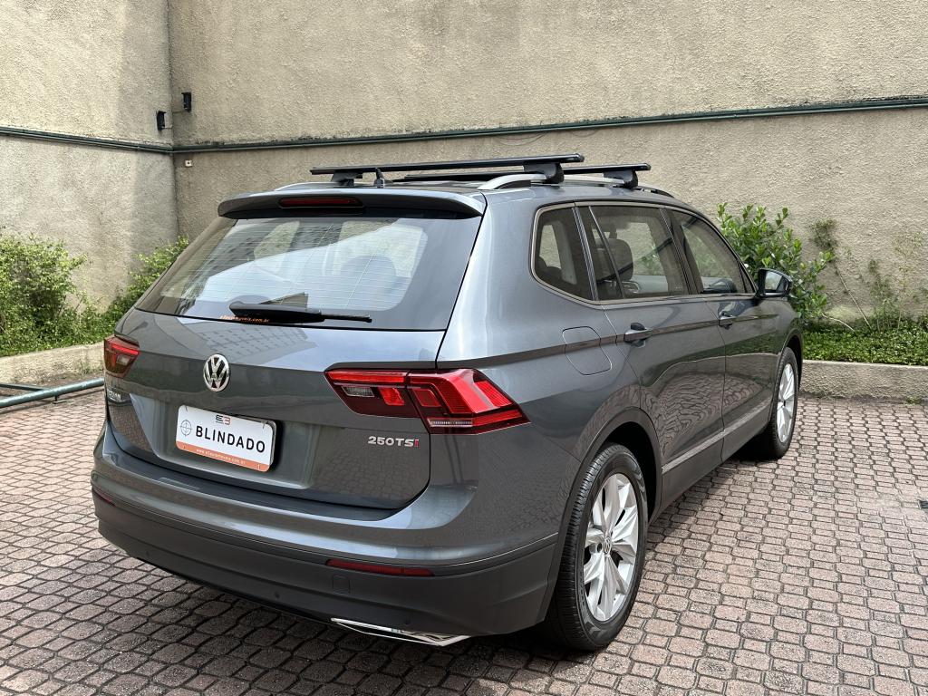 VOLKSWAGEN Tiguan - Foto