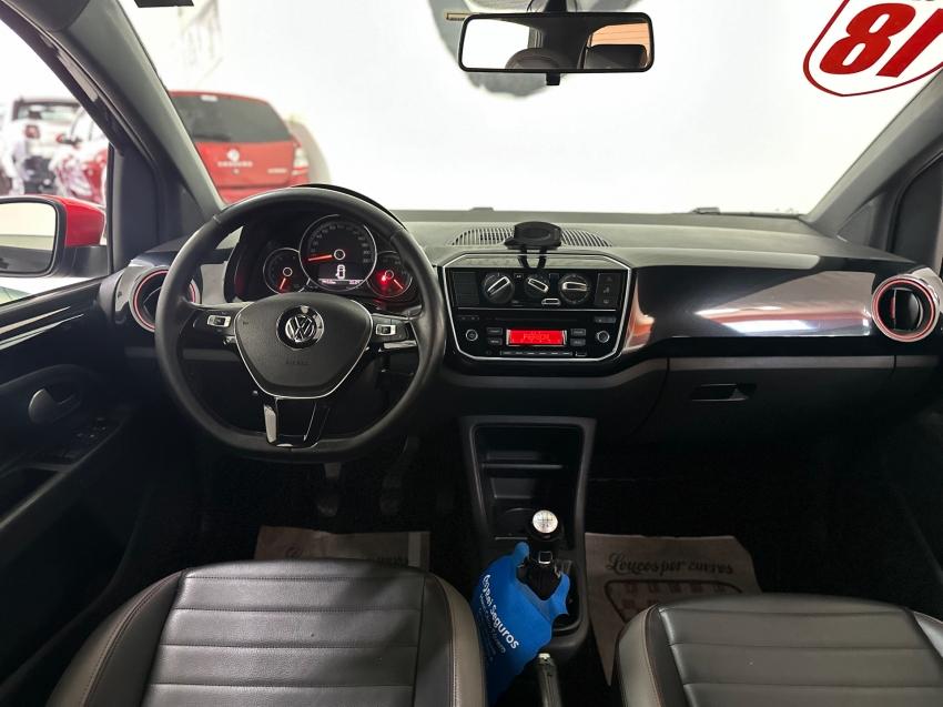 VOLKSWAGEN UP - Foto