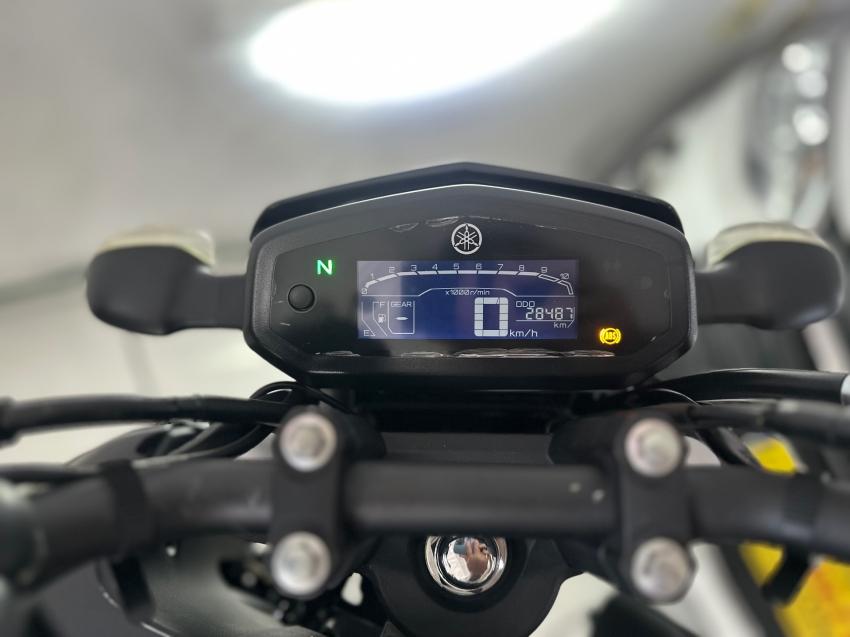 YAMAHA FZ 15 Fazer - Foto