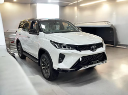 TOYOTA Hilux SW4 2.8 4P SRX 4X4 DIAMOND 7 LUGARES TURBO DIESEL AUTOM�TICO