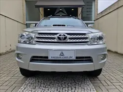 TOYOTA Hilux SW4 3.0 16V 4P SRV 4X4 7 LUGARES TURBO DIESEL AUTOM�TICO