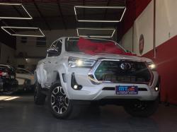 TOYOTA Hilux Caminhonete 2.8 16V SRX PLUS 4X4 TURBO DIESEL CABINE DUPLA AUTOMTICO