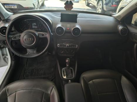 AUDI A1 1.4 16V 4P TFSI SPORTBACK ATRACTION S-TRONIC AUTOM�TICO, Foto 4
