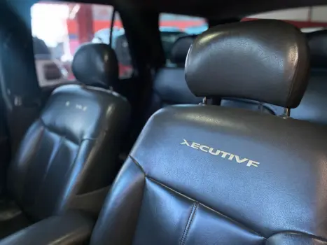 CHEVROLET Blazer 4.3 V6 12V 4P 4X4 DLX EXECUTIVE, Foto 6