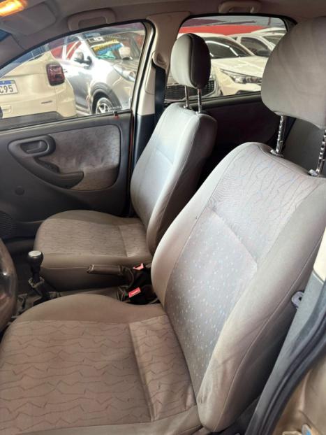 CHEVROLET Corsa Hatch 1.0 4P MAXX, Foto 6