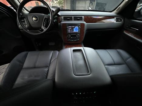CHEVROLET Suburban 5.3 V8 4P 4X4 LTZ AUTOM�TICO, Foto 21
