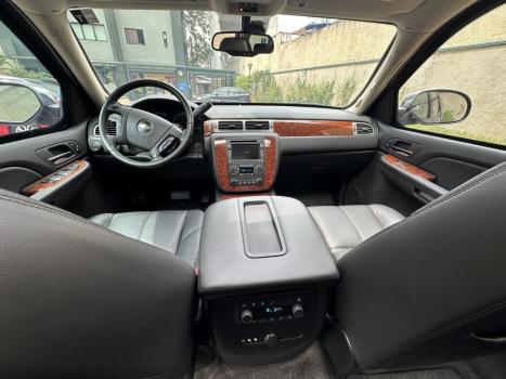 CHEVROLET Suburban 5.3 V8 4P 4X4 LTZ AUTOM�TICO, Foto 12