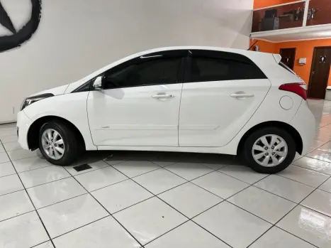 HYUNDAI HB 20 Hatch 1.6 16V 4P FLEX COMFORT STYLE AUTOM�TICO, Foto 6