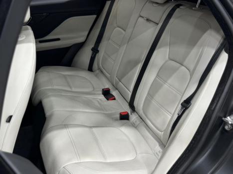 JAGUAR F-Pace 2.0 16V 4P AWD INGENIUM PRESTIGE TURBO AUTOMÁTICO, Foto 4