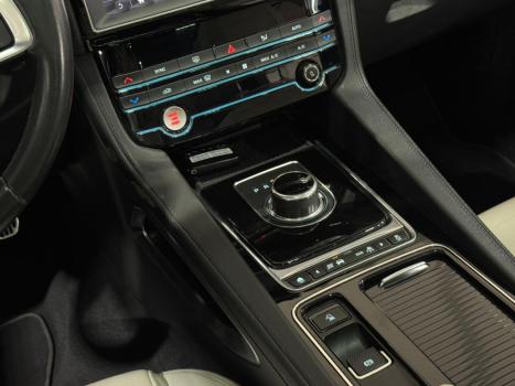 JAGUAR F-Pace 2.0 16V 4P AWD INGENIUM PRESTIGE TURBO AUTOMÁTICO, Foto 9