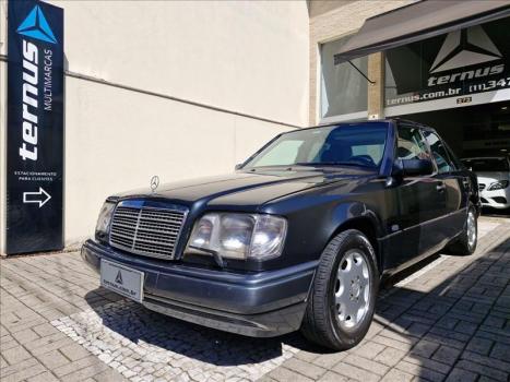 MERCEDES-BENZ E 320 3.2 V6 4P ELEGANCE AUTOM�TICO, Foto 2