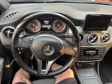 MERCEDES-BENZ GLA 200 1.6 16V 4P FLEX CGI ADVANCE TURBO AUTOMTICO, Foto 7