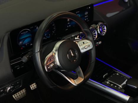 MERCEDES-BENZ GLA 200 1.3 16V 4P GCI AMG LINE 7G-DCT AUTOMÁTICO, Foto 7 MERCEDES-BENZ GLA 200 1.3 16V 4P GCI AMG LINE 7G-DCT AUTOMÁTICO, Foto 7