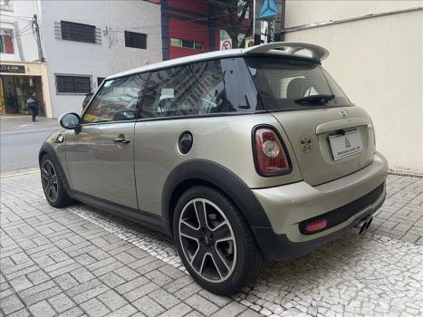 MINI Cooper 1.6 16V S TURBO AUTOM�TICO, Foto 4