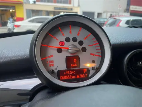 MINI Cooper 1.6 16V S TURBO AUTOM�TICO, Foto 9
