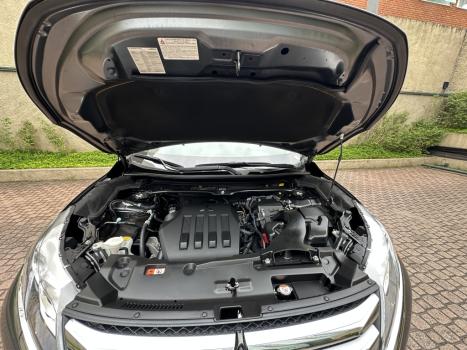 MITSUBISHI Eclipse Cross 1.5 16V 4P HPE MIVEC TURBO AUTOM�TICO CVT, Foto 3