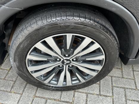 MITSUBISHI Outlander 2.0 16V 4P HPE AUTOMÁTICO, Foto 7 MITSUBISHI Outlander 2.0 16V 4P HPE AUTOMÁTICO, Foto 7