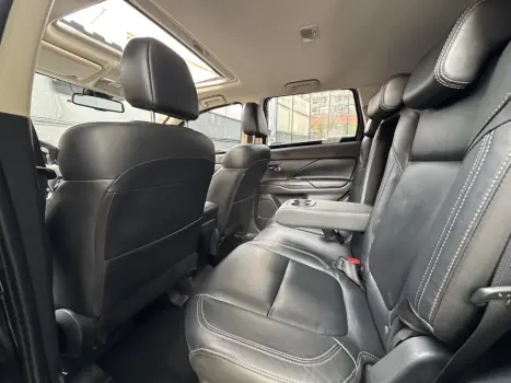 MITSUBISHI Outlander 2.0 16V 4P HPE AUTOMÁTICO, Foto 17 MITSUBISHI Outlander 2.0 16V 4P HPE AUTOMÁTICO, Foto 17