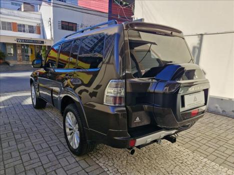 MITSUBISHI Pajero Full 3.2 16V 4P HPE 4X4 TURBO DIESEL INTERCOOLER AUTOM�TICO, Foto 4